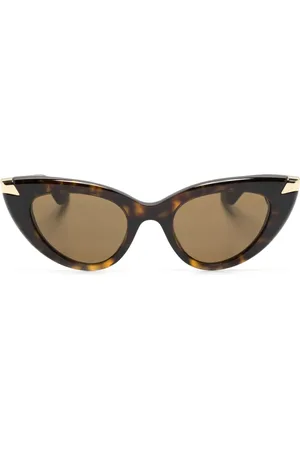 Alexander McQueen Punk Rivet zonnebril met cat