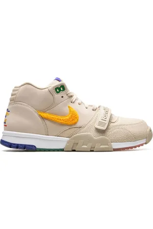 Nike "Air Trainer 1 ""We Are Familia"" sneakers "