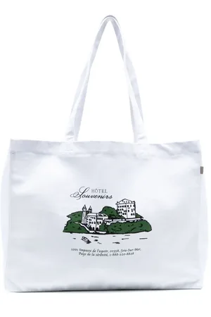 A.P.C. Hôtel JJJJound shopper