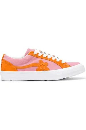 Converse Bloemen versierde sneakers