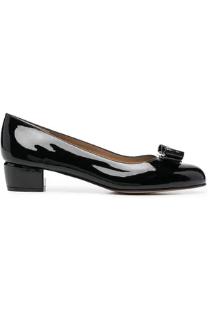 Salvatore Ferragamo Pumps met strik