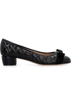 Salvatore Ferragamo Pumps met strik