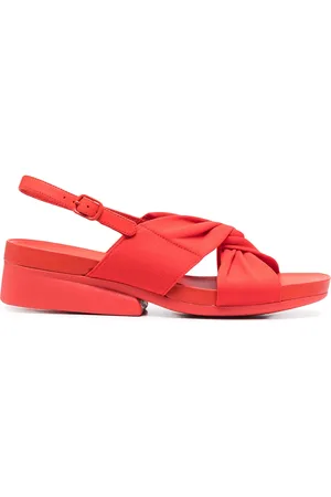 Camper Minikaah sandalen met gekruiste bandjes