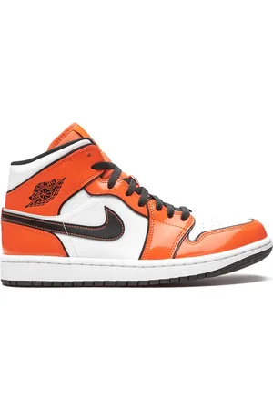 Jordan Air 1 SE mid