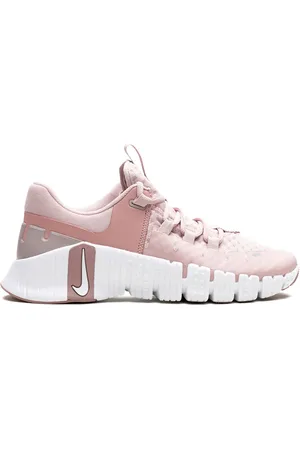 Nike Free Metcon 5 "Pink Oxford" sneakers