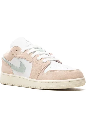 Jordan "Air Jordan 1 Low SE ""Guava Ice"" sneakers"