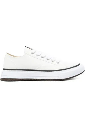 Maison Mihara Yasuhiro Yucca sneakers met puntige neus