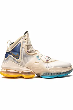 Nike LeBron 19 high