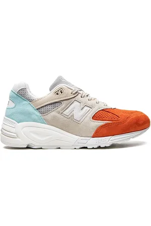 New Balance M990 V2 sneakers