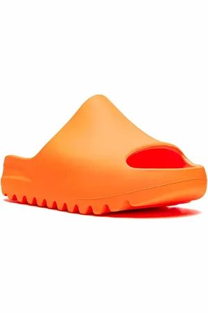 adidas "YEEZY ""Enflame Orange"" slippers"