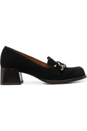 Chie Mihara Loafers met kettingdetail