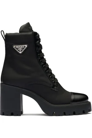 Prada Enkellaarzen met logo