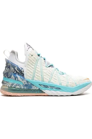 Nike "LeBron XVIII ""Reflections Flip"" sneakers"