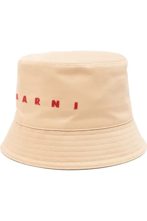 Marni Vissershoed met geborduurd logo