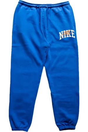 Nike Club "Game Royal/Safety Orange" trainingsbroek