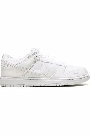 Nike Dunk Low sneakers