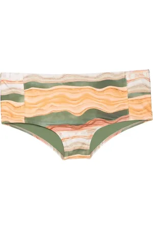 Lygia & Nanny Zwembroek met colourblocking