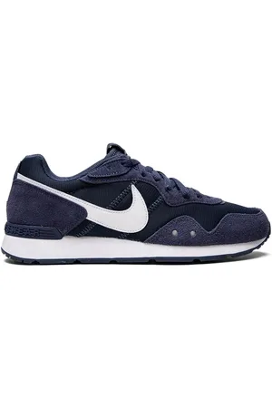 Nike Venture Runner sneakers