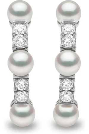 Yoko London 18kt witgouden Eclipse Akoya oorbellen met parel en diamant