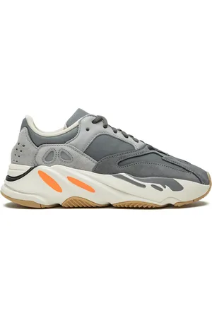 adidas Yeezy Boost 700 "Magnet" sneakers