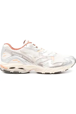 Mizuno Wave Rider 10 sneakers