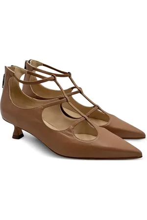 ANNA F. Leren pumps