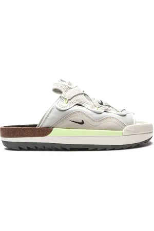 Nike Offline 2.0 muiltjes