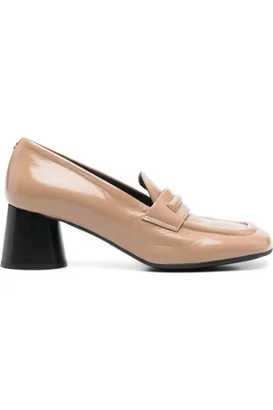 HALMANERA 60 mm pumps met gelakte afwerking
