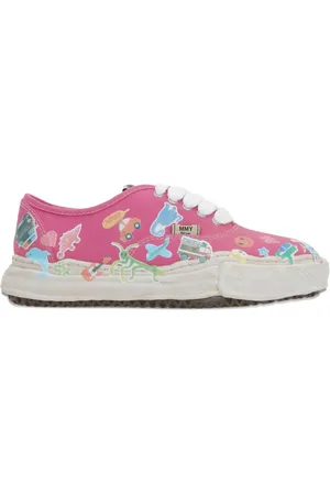 Maison Mihara Yasuhiro Baker sneakers met stickerprint