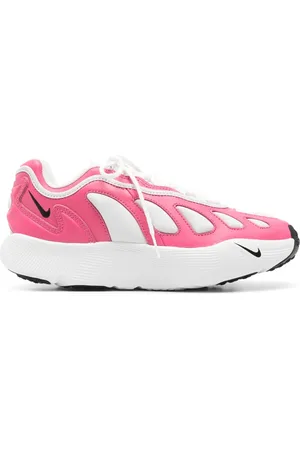 Comme des Garçons X Nike sneakers met Swoosh