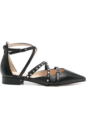 ANNA F. Pumps met studs