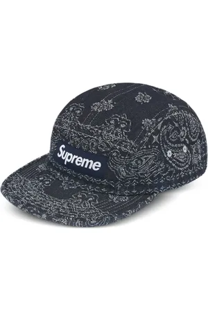 Supreme Denim pet met bandana