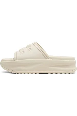 Bimba y Lola Slippers met logo
