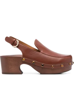 Chloé Muiltjes met studs