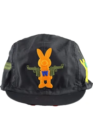 WALTER VAN BEIRENDONCK Toyterror pet