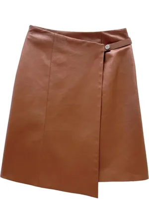 AERON Cora rok
