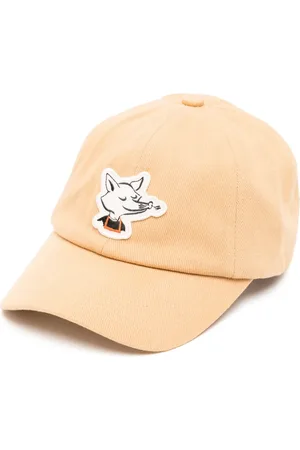 Café Kitsuné Pet met Barista Fox