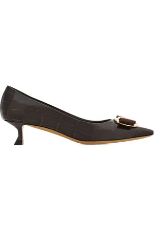 Salvatore Ferragamo 40 mm New Vara pumps