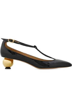 Salvatore Ferragamo Leren pumps