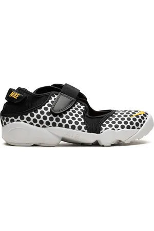 Nike "Air Rift ""Black/White"" sneakers"