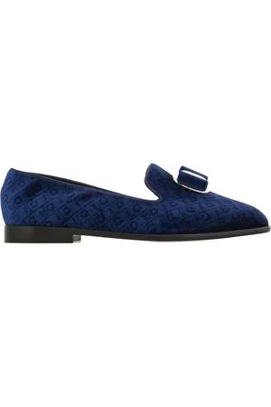 Salvatore Ferragamo New Vara fluwelen loafers met gesp