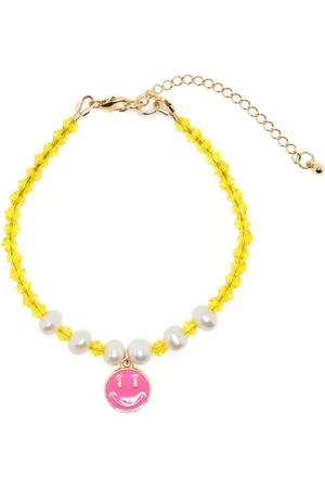 A Sinner in Pearls Armband met amulet