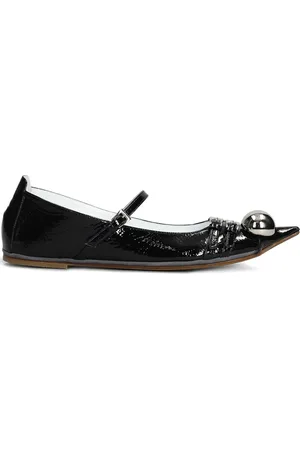DOVE NUOTANO GLI SQUALI Stud