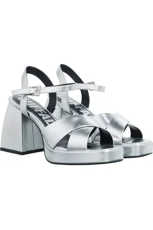 Buffalo Pumps & high heels - Bella Cross in