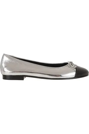 Tory Burch Ballerinas - Two-Tone Leather Ballerina With Bow Detail in