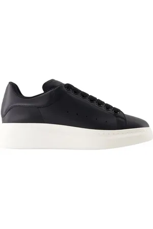 Alexander McQueen Low-Top Sneakers - Oversize Sneakers - Leather - Black in