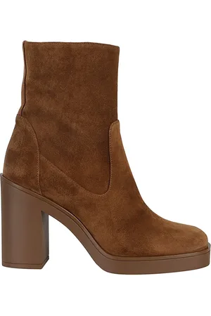Stuart Weitzman Boots - Bethenny 80 Ankle Boot in