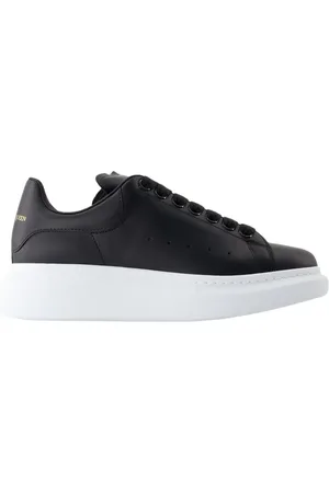 Alexander McQueen Low-Top Sneakers - Oversize Sneakers - Leather - Black in