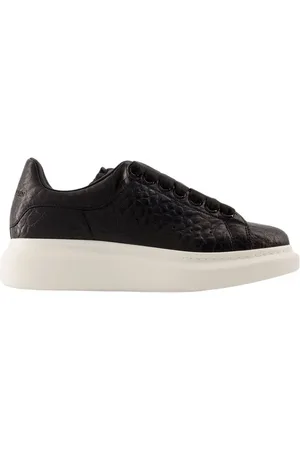 Alexander McQueen Low-Top Sneakers - Oversized Sneakers - Leather - Black in