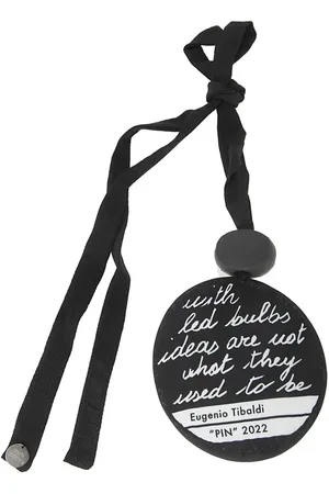 MARIA CALDERARA Kettingen - Fabric Necklace With Printed Pendant in